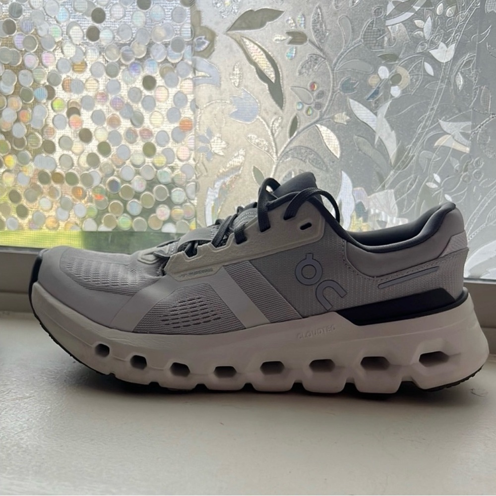 On Running Gray and Black Athletic Shoes with Cushioned Midsole